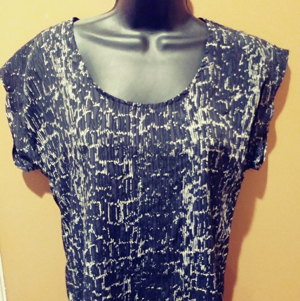 TTL A is for Audrey Black and White Shirt Sz Small